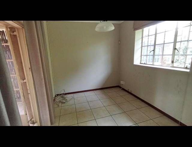 5 BEDROOM HOUSE FOR SALE IN SCOTTSVILLE